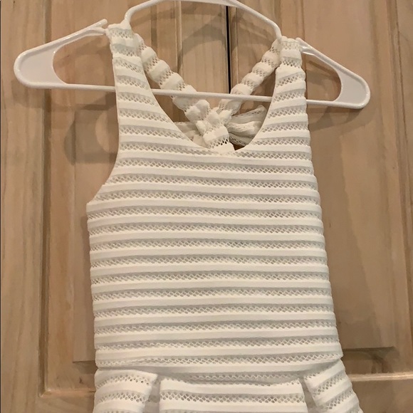 Outgrown - Picture 4 of 8